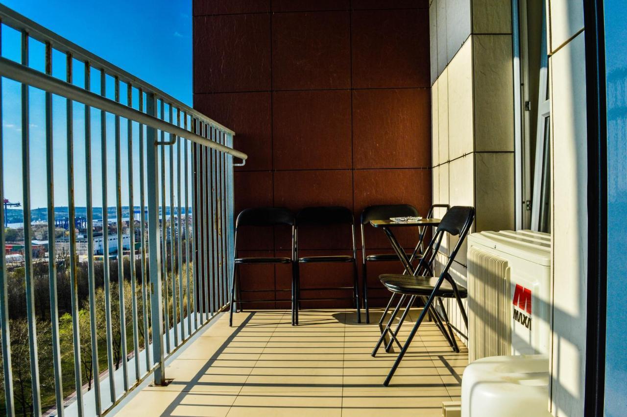 Sau Tau Appartement Klaipėda Buitenkant foto